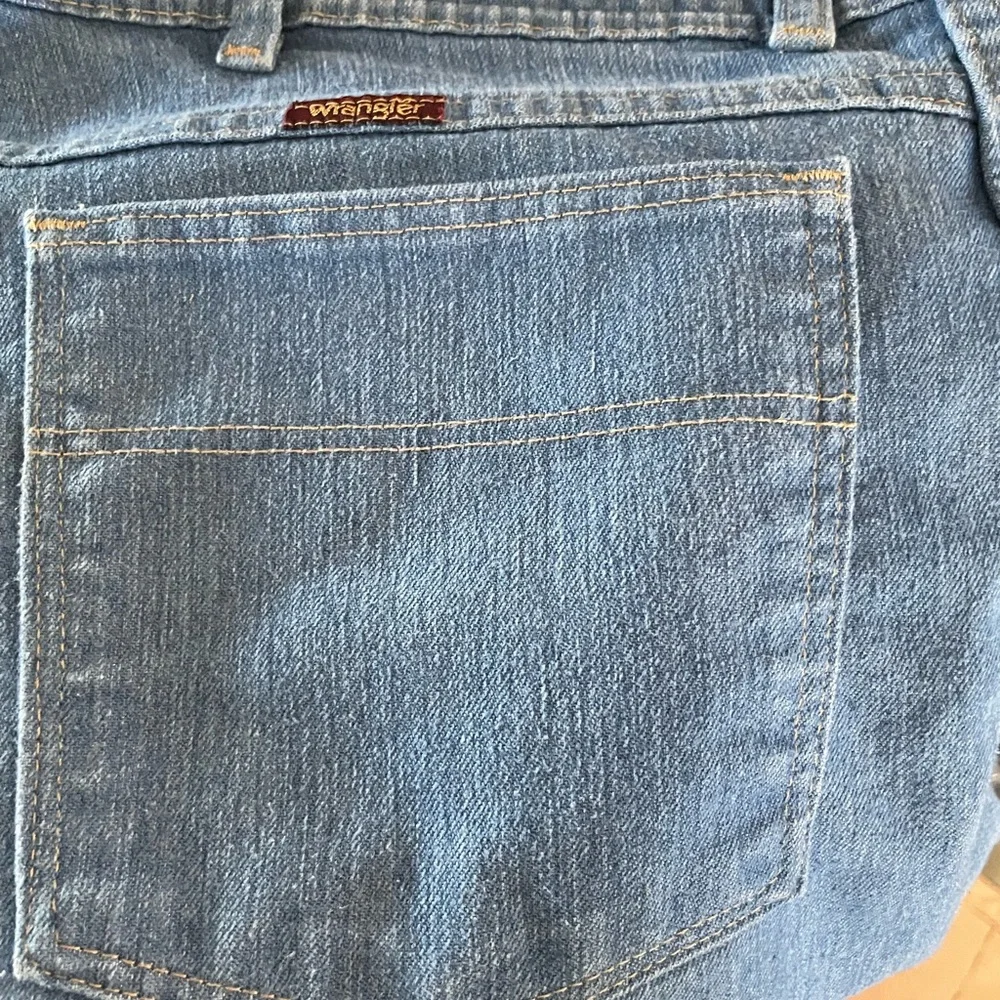 Wrangler 100% Cotton Men’s 40x 30 Light wash Straight leg Denim Jeans